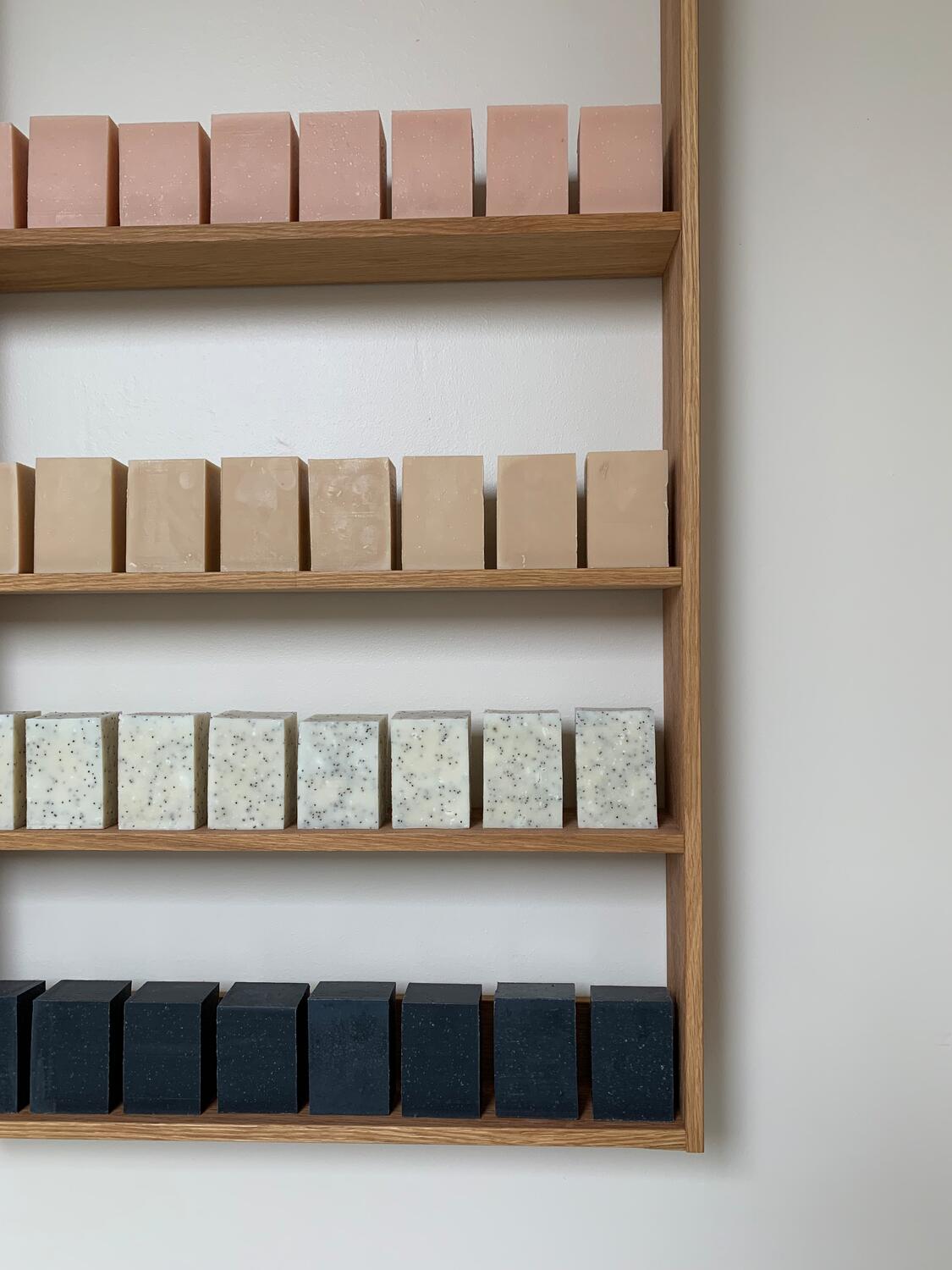 Beige lersæbebar, Geranium - 130 g.